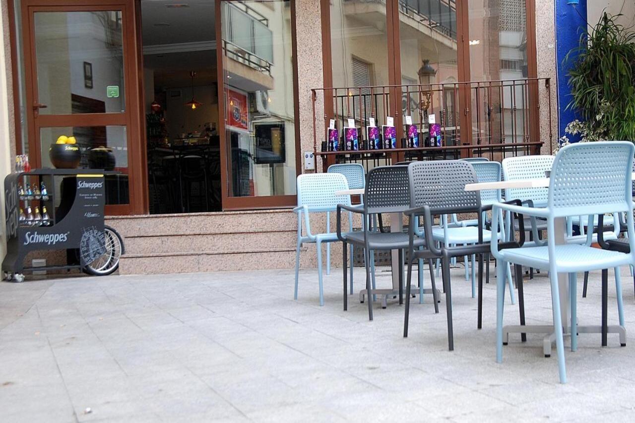בנידורם Hotel Queens - Adults Only מראה חיצוני תמונה