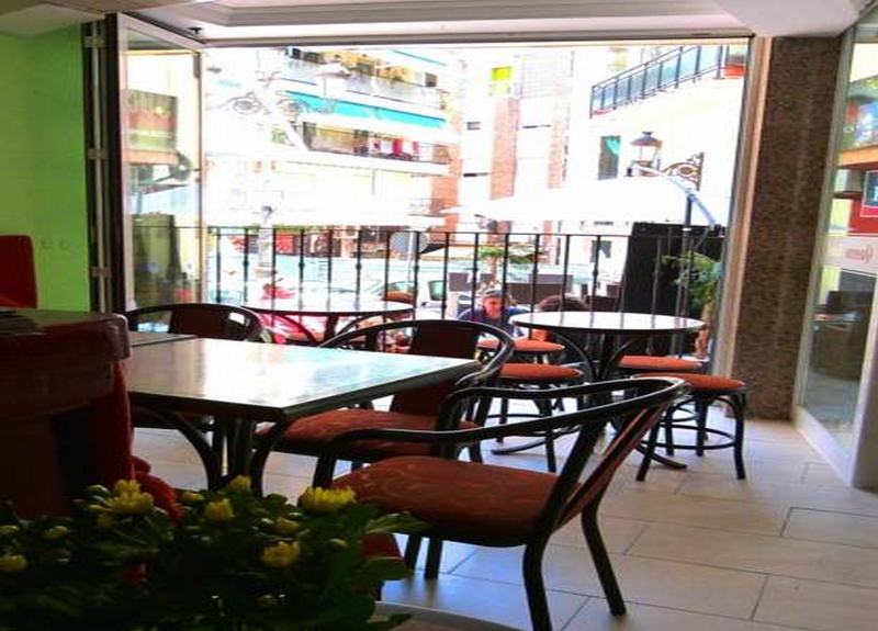 בנידורם Hotel Queens - Adults Only מראה חיצוני תמונה