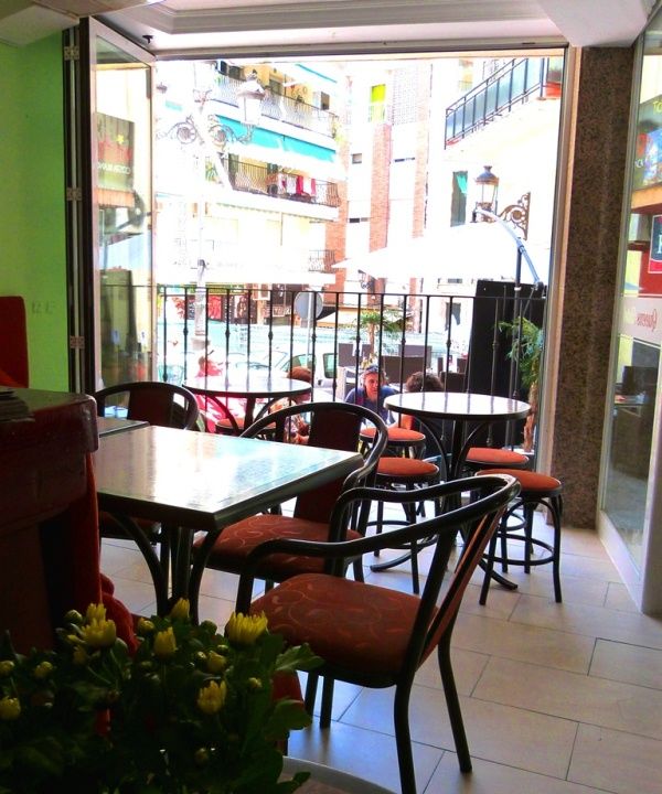 בנידורם Hotel Queens - Adults Only מראה חיצוני תמונה
