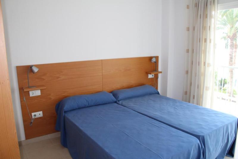 בנידורם Hotel Queens - Adults Only מראה חיצוני תמונה